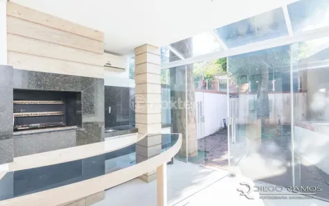 Casa de Condomínio com 3 Quartos à venda, 292m² no Vila Assunção, Porto Alegre
