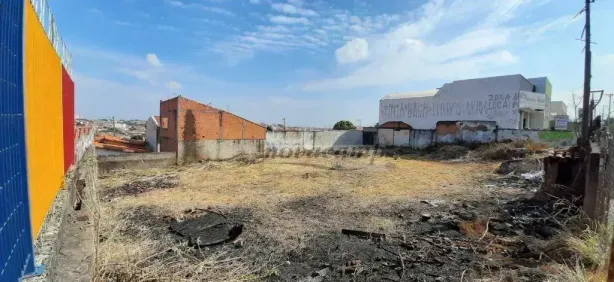 Lote/Terreno à venda, 966m² no Vila Paraíso, Campinas