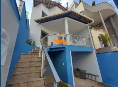Casa com 3 Quartos à venda, 185m² no Nova Floresta, Belo Horizonte