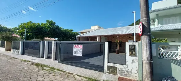 Casa com 7 Quartos à venda, 240m² no Pântano do Sul, Florianópolis
