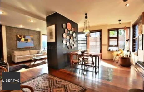Casa com 3 Quartos à venda, 277m² no Medianeira, Porto Alegre