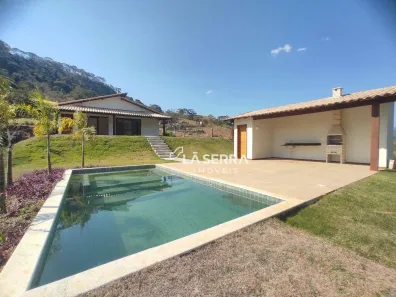 Casa com 3 Quartos à venda, 200m² no Pedro do Rio, Petrópolis