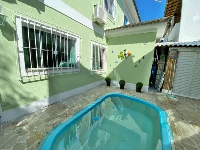 Casa com 4 Quartos à venda, 260m² no Piratininga, Niterói