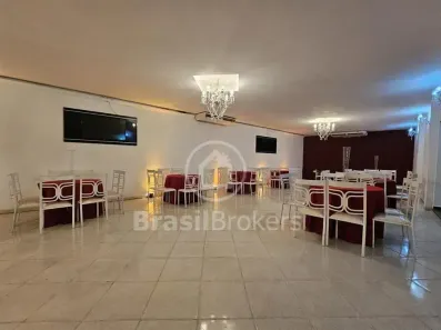 Imóvel Comercial à venda, 286m² no Vila da Penha, Rio de Janeiro