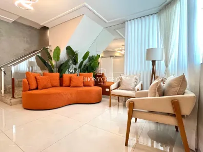 Sobrado com 3 Quartos à venda, 261m² no Jardim Pinheiros III, Maringá