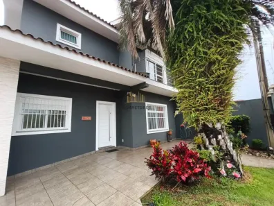 Sobrado com 4 Quartos para alugar, 233m² no Estância Velha, Canoas