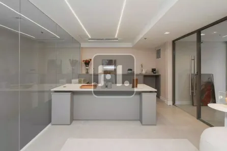 Sala Comercial para alugar, 212m² no Vila São Francisco (Zona Sul), São Paulo