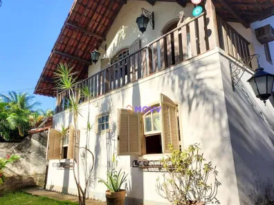 Casa com 5 Quartos à venda, 250m² no Piratininga, Niterói