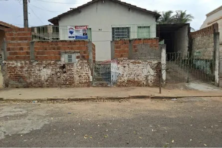 Casa com 3 Quartos à venda, 121m² no Vila Irmãos Andrade, Lins