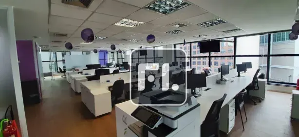 Sala Comercial para alugar, 324m² no Vila Olímpia, São Paulo