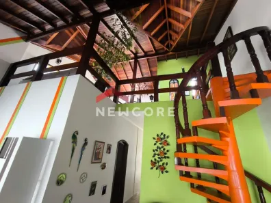 Sobrado com 4 Quartos à venda, 257m² no Jardim Icaraiba, Peruíbe