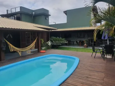Casa com 4 Quartos à venda, 200m² no Rio Tavares, Florianópolis