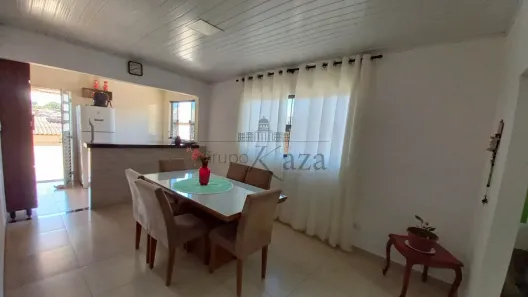 Casa com 4 Quartos à venda, 221m² no Monte Castelo, São José dos Campos