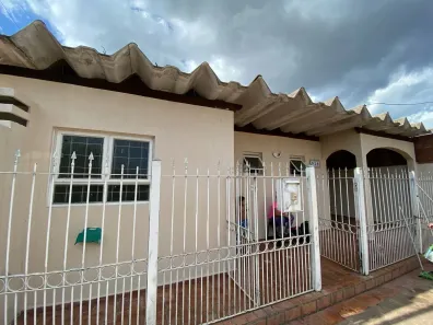 Casa com 3 Quartos à venda, 214m² no Sobrinho, Campo Grande