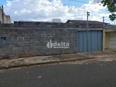 Casa com 2 Quartos à venda, 60m² no Jardim Inconfidência, Uberlândia