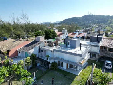 Casa com 3 Quartos à venda, 160m² no Morrinhos, Garopaba