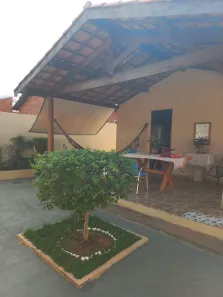 Casa com 2 Quartos à venda, 75m² no Jardim Arco Íris, Campo Grande