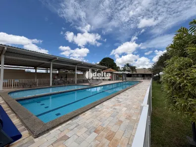 Casa de Condomínio com 3 Quartos para alugar, 80m² no Jardim Sul, Uberlândia