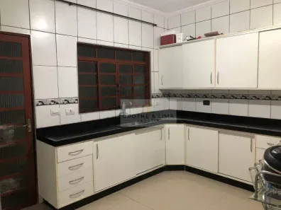 Casa com 2 Quartos à venda, 102m² no Jardim Torrão de Ouro, São José dos Campos