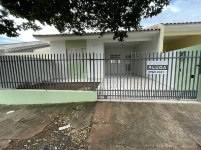 Casa com 2 Quartos para alugar, 117m² no Conjunto João de Barro Itaparica, Maringá