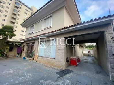 Lote/Terreno à venda, 881m² no Gonzaga, Santos