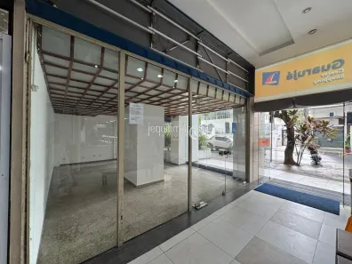 Sala Comercial para alugar, 75m² no Pitangueiras, Guarujá