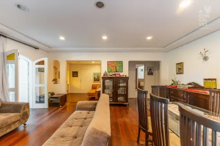 Casa com 4 Quartos à venda, 339m² no Jardim Social, Curitiba