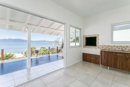 Casa com 3 Quartos à venda, 300m² no José Mendes, Florianópolis