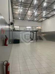 Galpão/Depósito/Armazém à venda, 215m² no Vila Camargo, Bauru