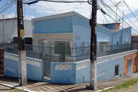 Casa com 4 Quartos à venda, 161m² no Cidade Alta, Natal