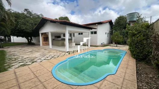 Casa com 4 Quartos à venda, 300m² no Ininga, Teresina
