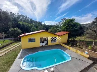 Fazenda/Sítio com 5 Quartos à venda, 216m² no Maracatu, Guararema