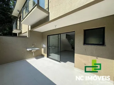 Casa de Condomínio com 2 Quartos à venda, 100m² no Massaguaçu, Caraguatatuba