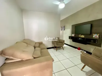 Casa com 3 Quartos à venda, 160m² no Nova Uberlândia, Uberlândia