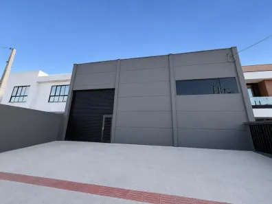 Galpão/Depósito/Armazém para alugar, 303m² no Rio Pequeno, Camboriú