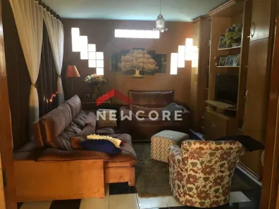 Casa com 3 Quartos à venda, 200m² no Jardim das Bandeiras, Taubaté