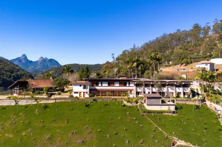 Casa com 8 Quartos à venda, 1776m² no Albuquerque, Teresópolis