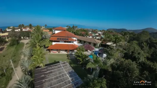 Sobrado com 4 Quartos à venda, 375m² no Delfim Verde, Caraguatatuba