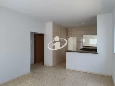 Casa com 2 Quartos à venda, 109m² no Jardim Holanda, Uberlândia