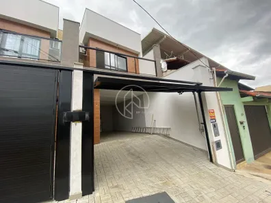 Casa com 3 Quartos à venda, 140m² no Martelos, Juiz de Fora