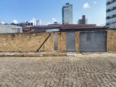 Casa com 3 Quartos à venda, 465m² no Lagoa Nova, Natal