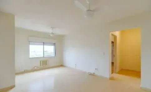 Apartamento com 2 Quartos à venda, 84m² no Medianeira, Porto Alegre