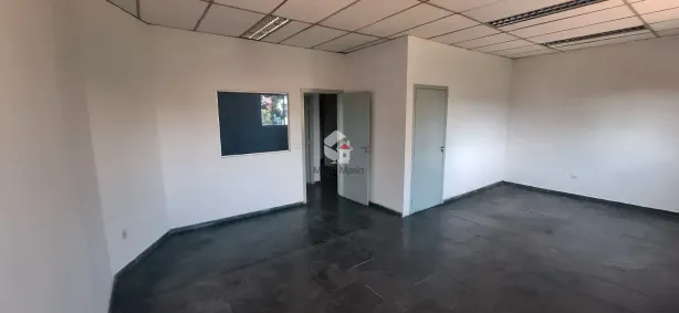 Prédio Comercial para alugar, 180m² no Jaguaribe, Osasco