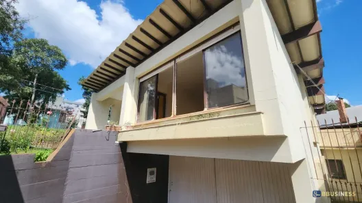 Casa com 3 Quartos à venda, 257m² no Medianeira, Caxias do Sul