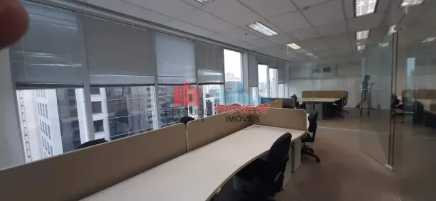 Sala Comercial para alugar, 254m² no Vila Olímpia, São Paulo