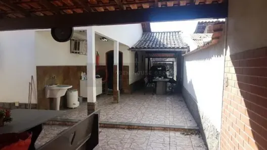 Casa com 3 Quartos à venda, 200m² no Trindade, São Gonçalo