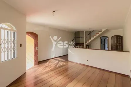Casa com 3 Quartos para alugar, 237m² no Parque Jaçatuba, Santo André