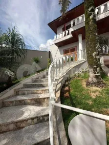 Casa com 4 Quartos à venda, 400m² no Tabajaras, Uberlândia