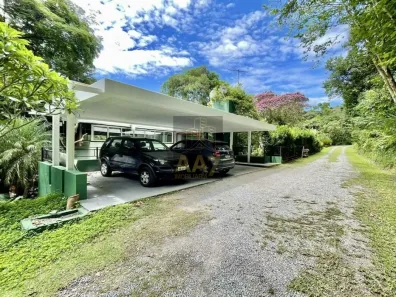 Casa de Condomínio com 3 Quartos à venda, 380m² no Chácara do Refúgio, Carapicuíba