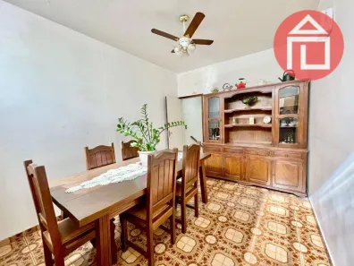 Imóvel Comercial com 3 Quartos à venda, 180m² no Centro, Bragança Paulista